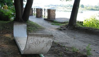 Прокуратура взяла на особый контроль расследование дела по факту вандализма в Острове