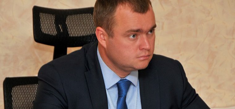 Более 3 млн рублей заработал за год глава Островского района