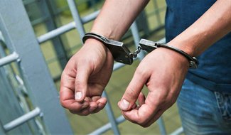44 преступления зарегистрировали островские полицейские в общественных местах