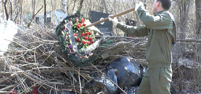 Более 1,5 млн рублей будет направлено на содержание кладбищ и братских захоронений в Острове