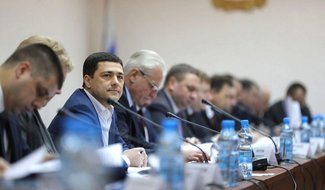 Ведерников поручил главам районов усилить работу по исполнению «майских» указов президента