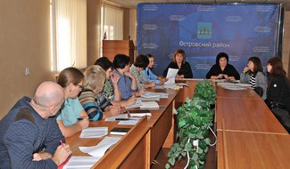 В Островском районе руководителей предприятий с задолженностью вызвали «на ковёр»