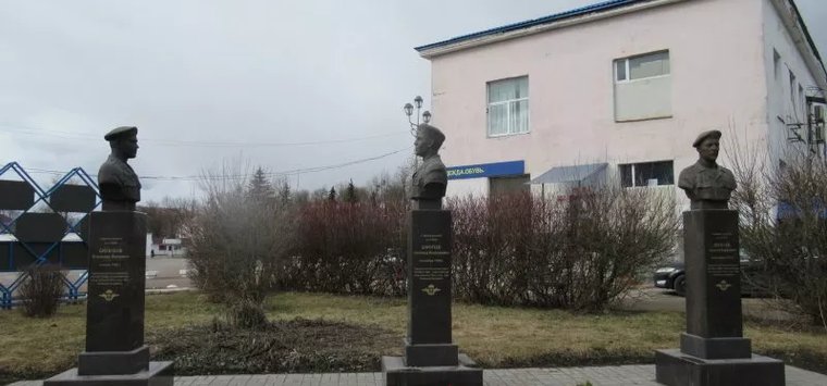 Следователи проверяют информацию об осквернении памятника героям 6-й роты в Острове