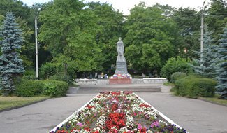 В Острове пройдет акция, посвященная 100-летию со дня рождения Клавдии Назаровой