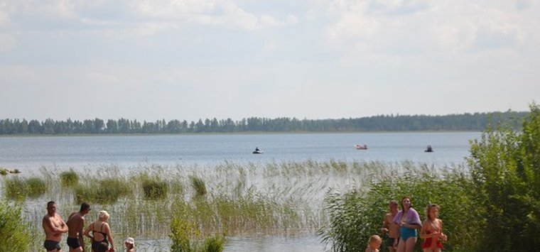 Спасатели допустили к эксплуатации два пляжа на Гороховом озере