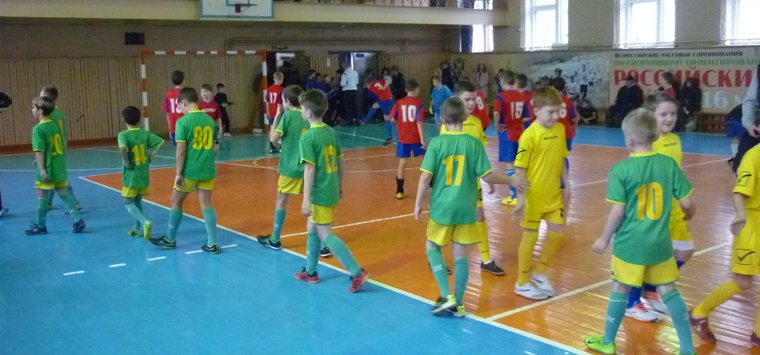 Команда «Острович» заняла третье место на турнире по мини-футболу