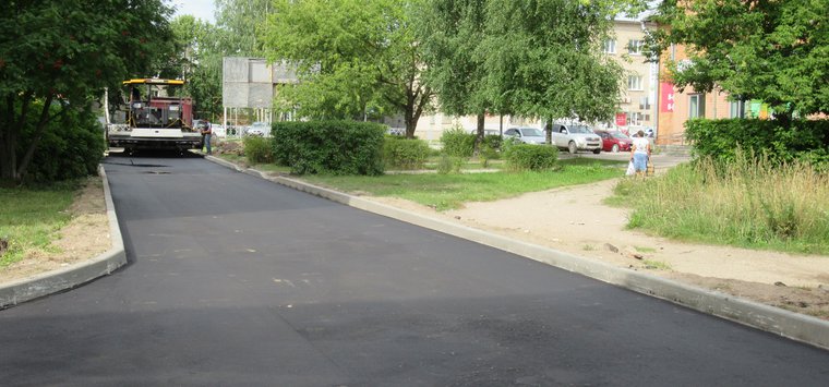 ФОТОФАКТ: Новый асфальт на улице Меркурьева