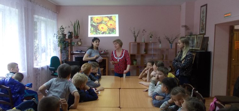 Островская библиотека провела для детей встречу «Природа нашего края»