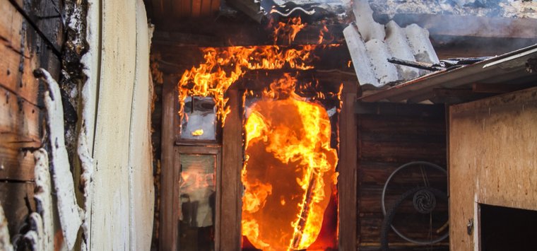 Более 5 тысяч пожаров произошли в Псковской области с начала года
