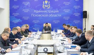 Ведерников призвал глав районов более тщательно выбирать подрядчиков для дорожных работ