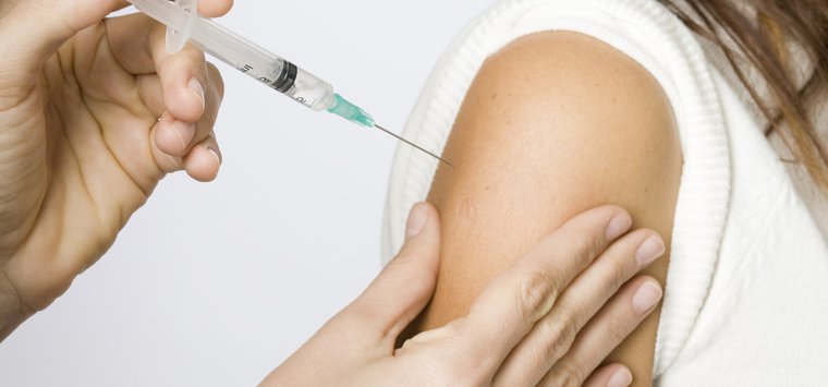 Прививки от гриппа сделали около 110 тысяч жителей Псковской области