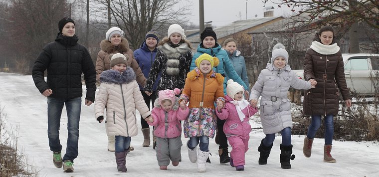 В Псковской области растет число многодетных семей