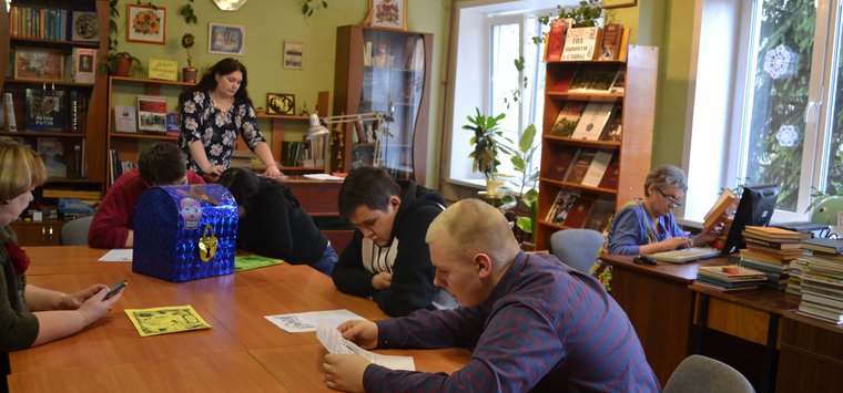 Члены молодежной ТИК Островского района прошли квест правовых знаний