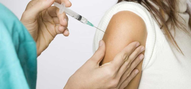 Более 40 тысяч жителей Псковской области привиты от гриппа