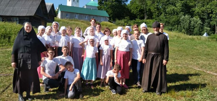 В Свято-Введенском монастыре провели лето юные гости из Пушкина