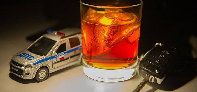 Пьяного водителя ВАЗа остановила полиция в Острове