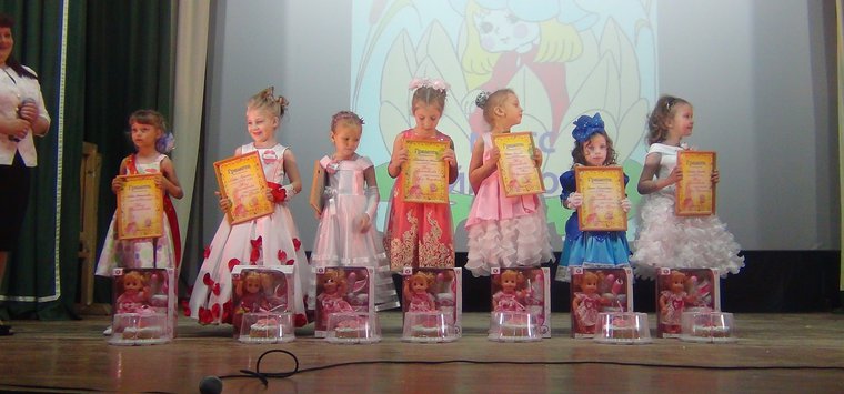Районный конкурс «Мисс Дюймовочка» впервые состоялся в Острове
