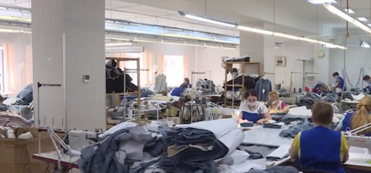 На швейной фабрике в Острове хотят возродить подготовку кадров