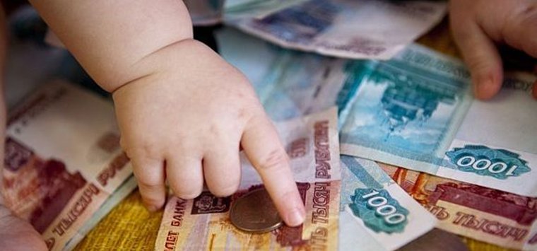 Акция «Собери ребёнка в школу – заплати алименты» проходит в Островском районе