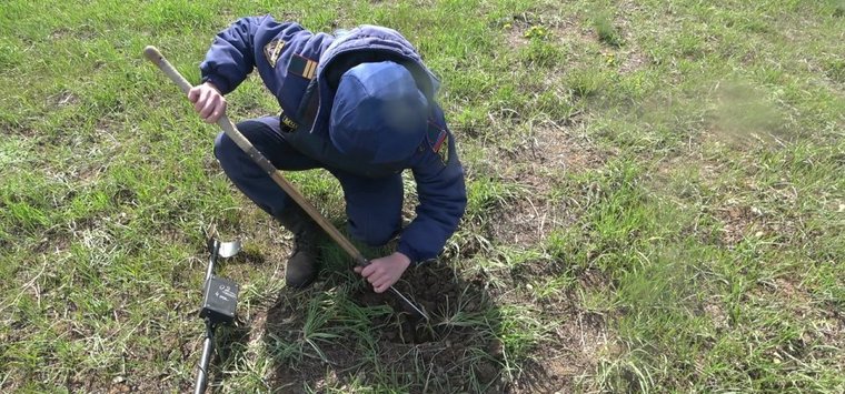 Две мины и артснаряд обезврежены в Островском районе
