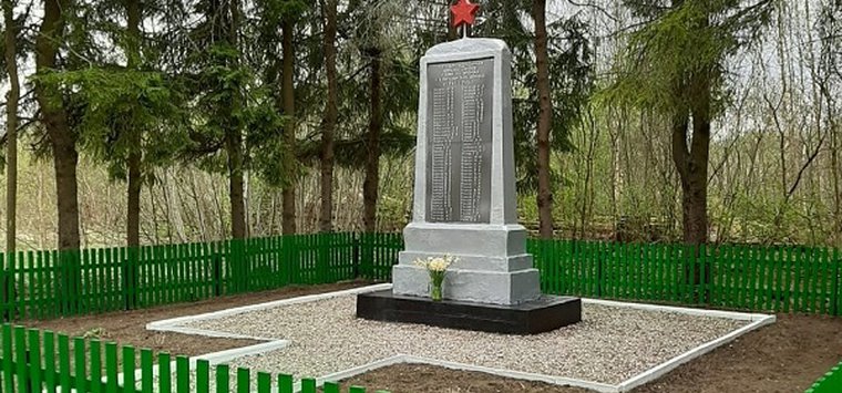 26 памятных мест привели в порядок в Островском районе
