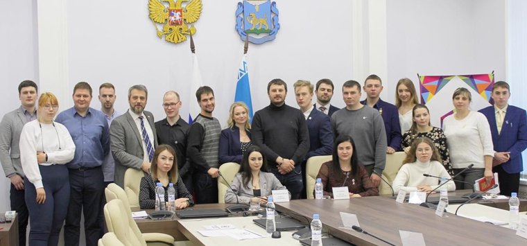 Владлен  Небейголова стал зампредседателя Молодёжного парламента при областном Собрании
