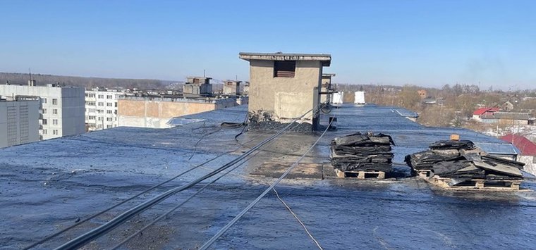 В Острове подрядчик не отремонтировал крышу дома в срок и получил штраф