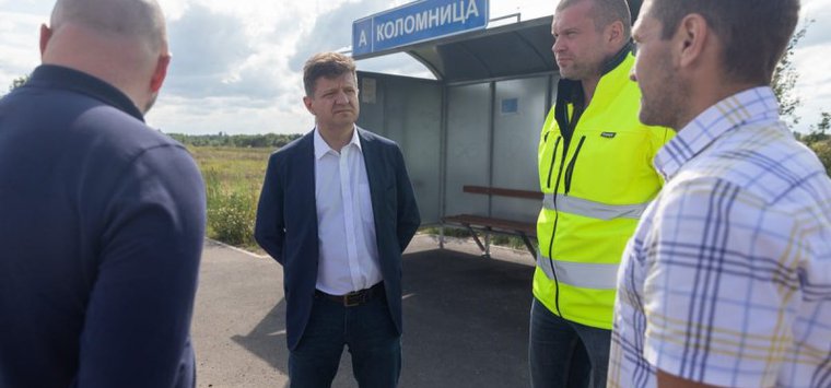 Замгубернатора проверил ход работ на дороге Изборск — Палкино — Остров
