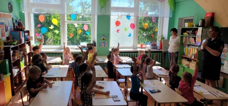 Акцию «Безопасное лето» провели для детей сотрудники ГИБДД в Острове