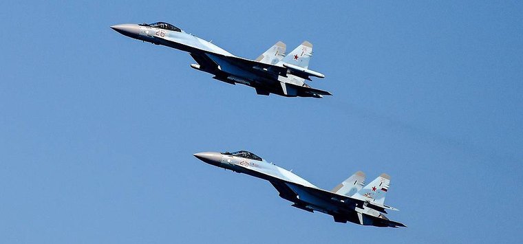 Боевая авиация Западного военного округа пролетит в День Победы над Островом