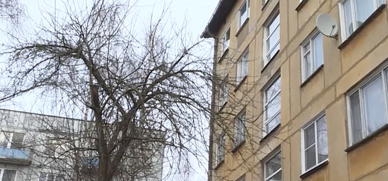 Жители многоэтажек в Острове не хотят делиться электроэнергией с городским судом