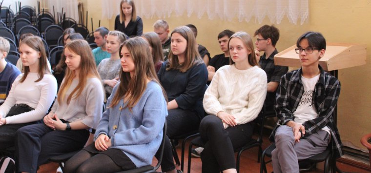 Декада молодых избирателей началась в Островском районе