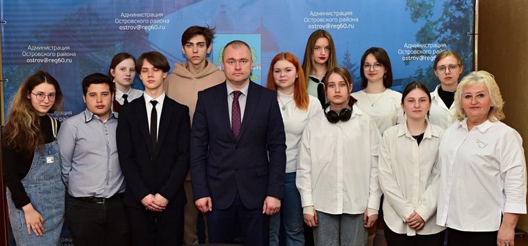 Дмитрий Быстров объяснил школьникам принципы МСУ