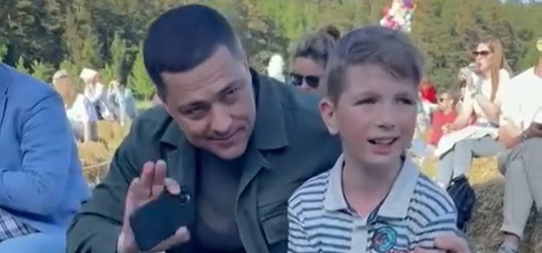Юный острович поблагодарил губернатора за сохранение памяти о великих поэтах