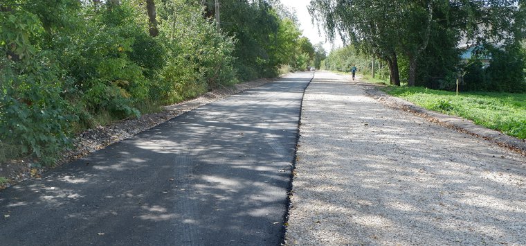 Ремонт улицы Полевой в Острове завершат к 1 сентября