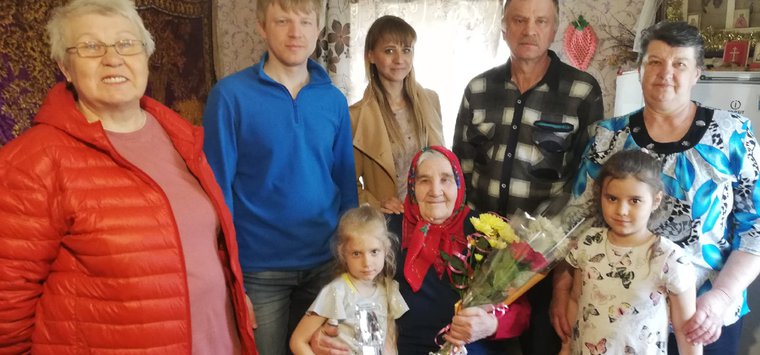 90-летняя островичка получила поздравление от Путина