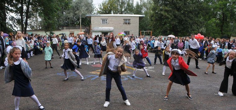Праздник состоялся в островской школе, где учился Олимпийский чемпион