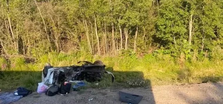 Три человека пострадали в ДТП под Островом