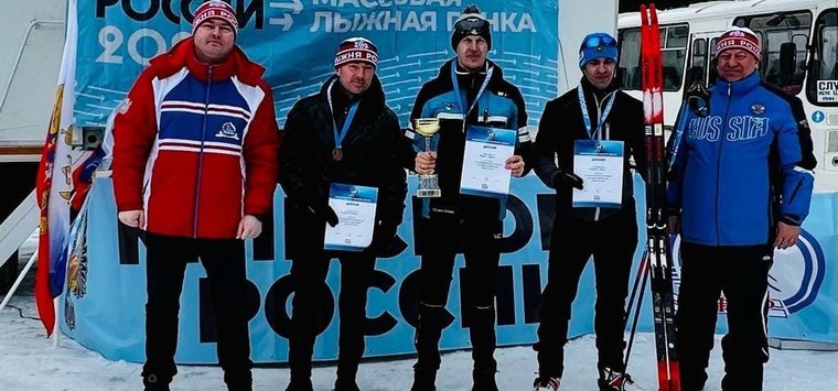 Более 300 участников собрала «Лыжня России» под Островом