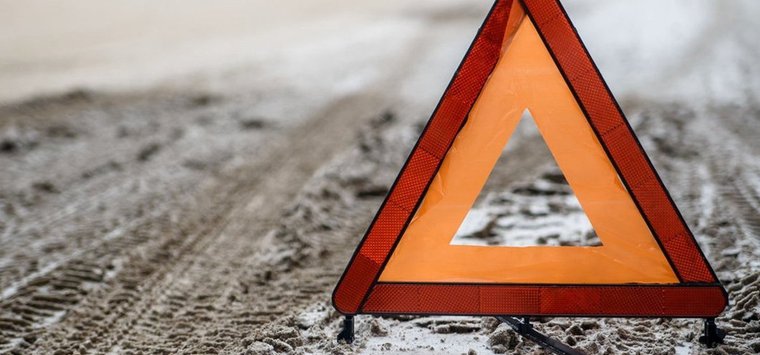 ДТП с двумя пострадавшими произошло на трассе в Островском районе