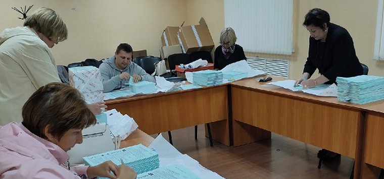 60 000 бюллетеней пересчитывают в ТИК Островского района