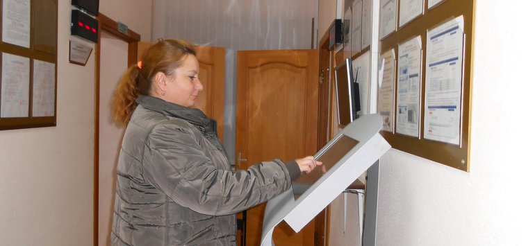 Более 500 вакансий предлагают жителям Островского района