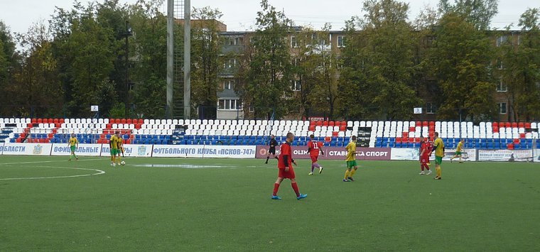 Со счетом 2:2 завершился матч «Факел» - «Остров 670»