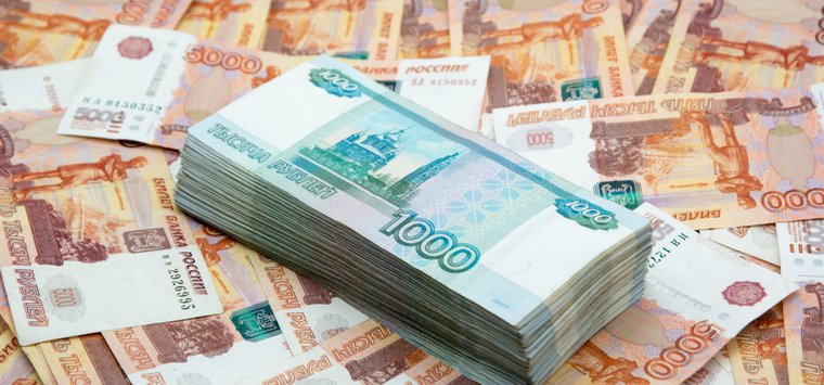 По 100 тысяч рублей выплатят военным, заключившим контракт в Псковской области