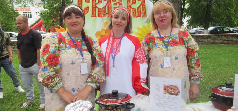 Фестиваль русской кухни «Ах, окрошка!» прошел в Острове