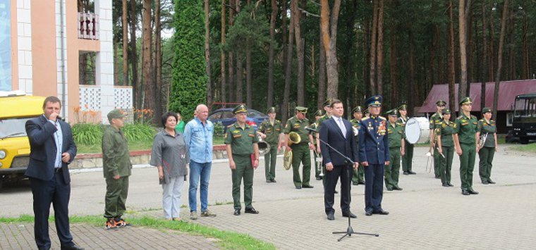 Военно-патриотическая смена учебных сборов  открылась под Островом