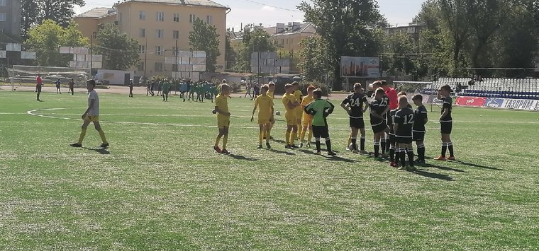 Островичи заняли третье место в финале турнира «Кожаный мяч»
