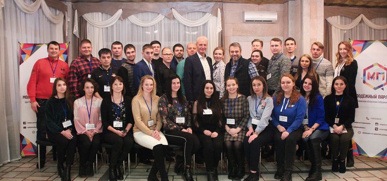 С новым составом Молодёжного парламента пообщался в формате «без галстуков» Александр Котов