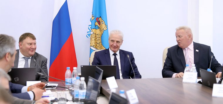 Для спасателей и пожарных учредили региональные звания заслуженных работников