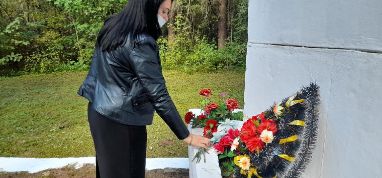 Память героев-подпольщиков почтили в Острове